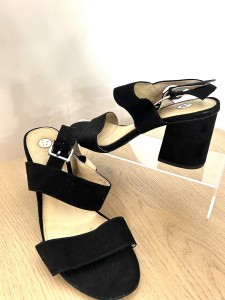 Sandały r. 37 (skóra)