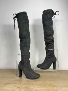 Kozaki zamszowe r. 35