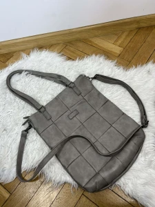 Torebka na długim pasku